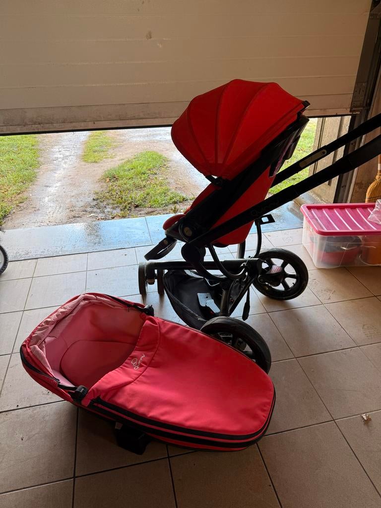 Quinny Moodd Buggy - Rood met reiswieg en shopper, Kinderen en Baby's, Kinderwagens en Combinaties, Kinderwagen, Gebruikt, Met reiswieg