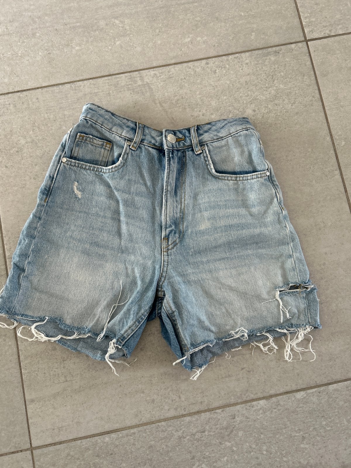 Distrikt Nørrebro denim shorts maat S, Kleding | Dames, Ophalen, Kort, Blauw, Maat 36 (S)