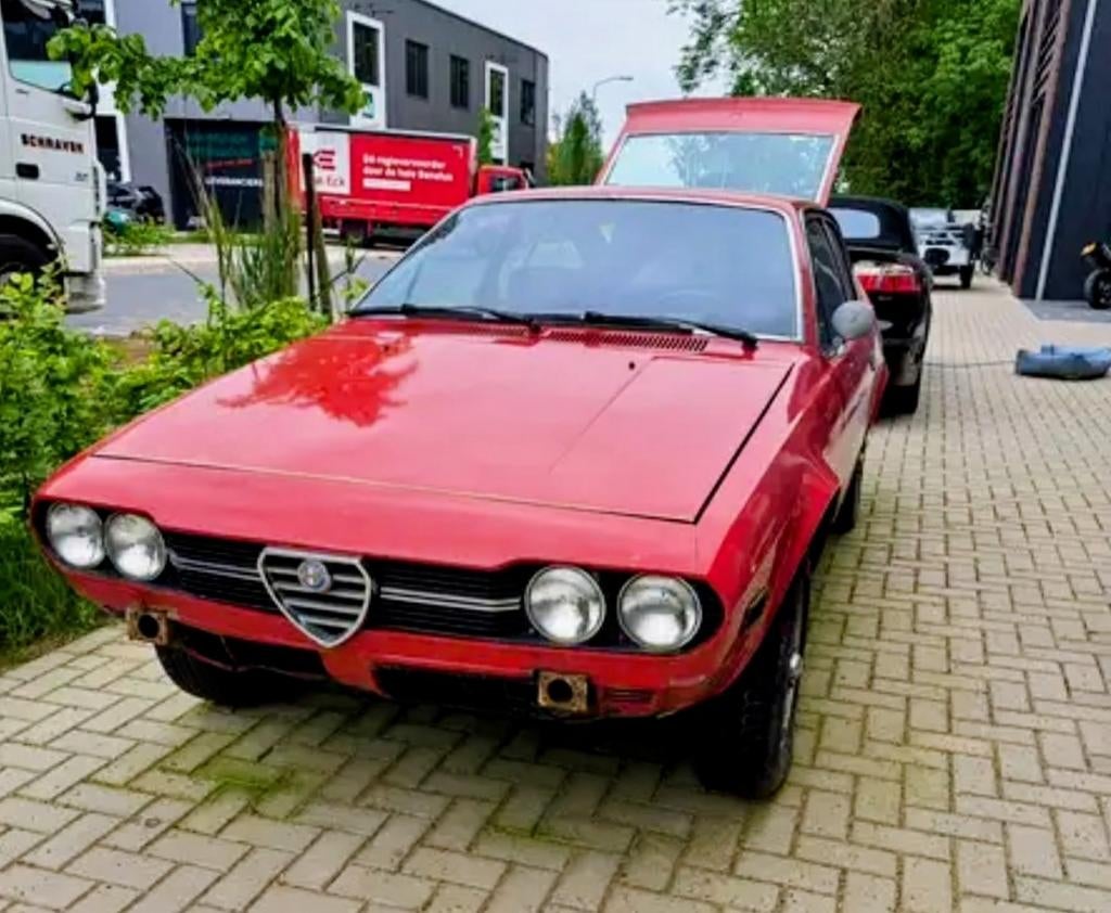 Alfa Romeo alfetta GT 2000 injectione, 4 cilinders, Handgeschakeld, Particulier, 2000 cc