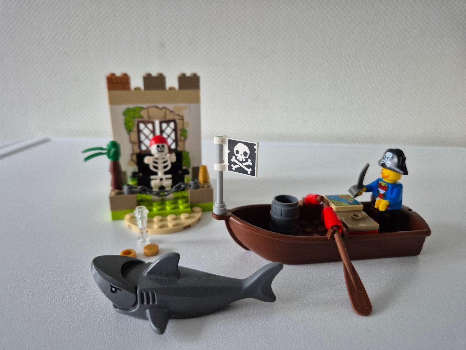 Lego Juniors 10679 Piratenboot, Ophalen