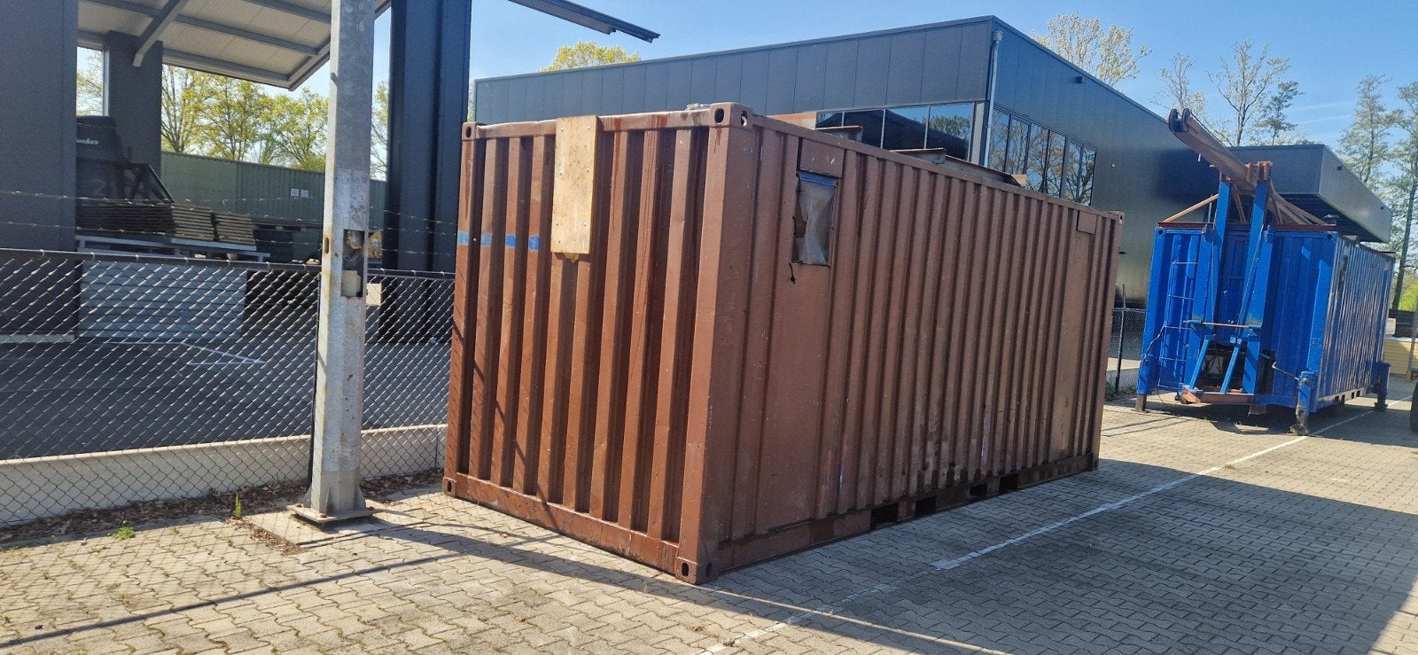 Zeecontainer 20ft, Ophalen