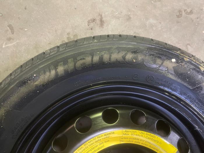 Krikset + reservewiel van een Volkswagen UP, Gebruikt, -, -, -