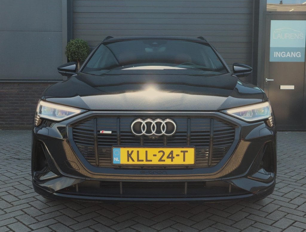 Audi e-tron e-tron 55 quattro advanced Pro Line Plus 95 kWh, Auto's, Audi, Automaat, 95 kWh, Zwart, Leder