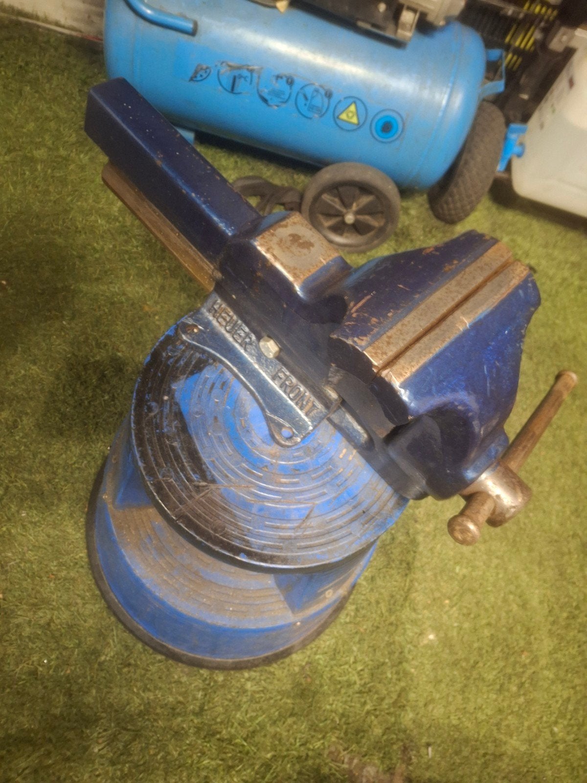 Heuer bankschroef 15 cm bekbreedte, Gebruikt, Overige merken, Bankschroef, Ophalen of Verzenden