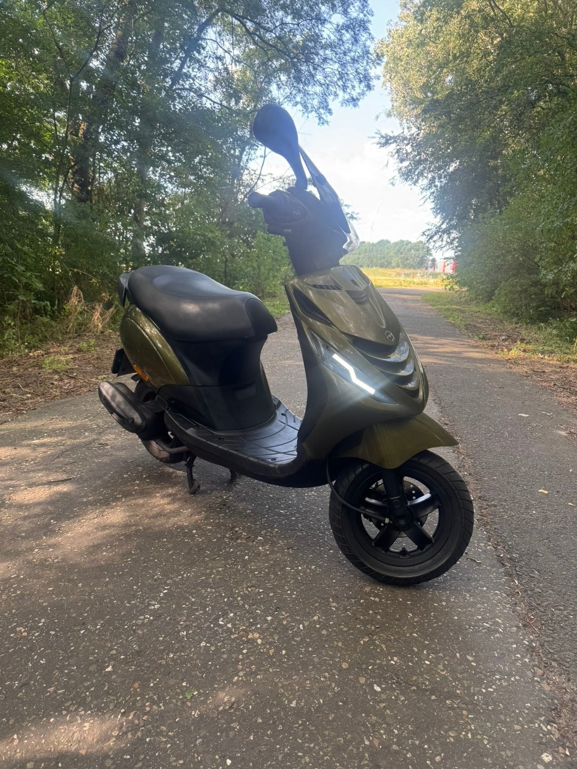 Super verse brom zip 4t, Fietsen en Brommers, Brommeronderdelen | Scooters, Zo goed als nieuw, Piaggio, Overige typen, Ophalen