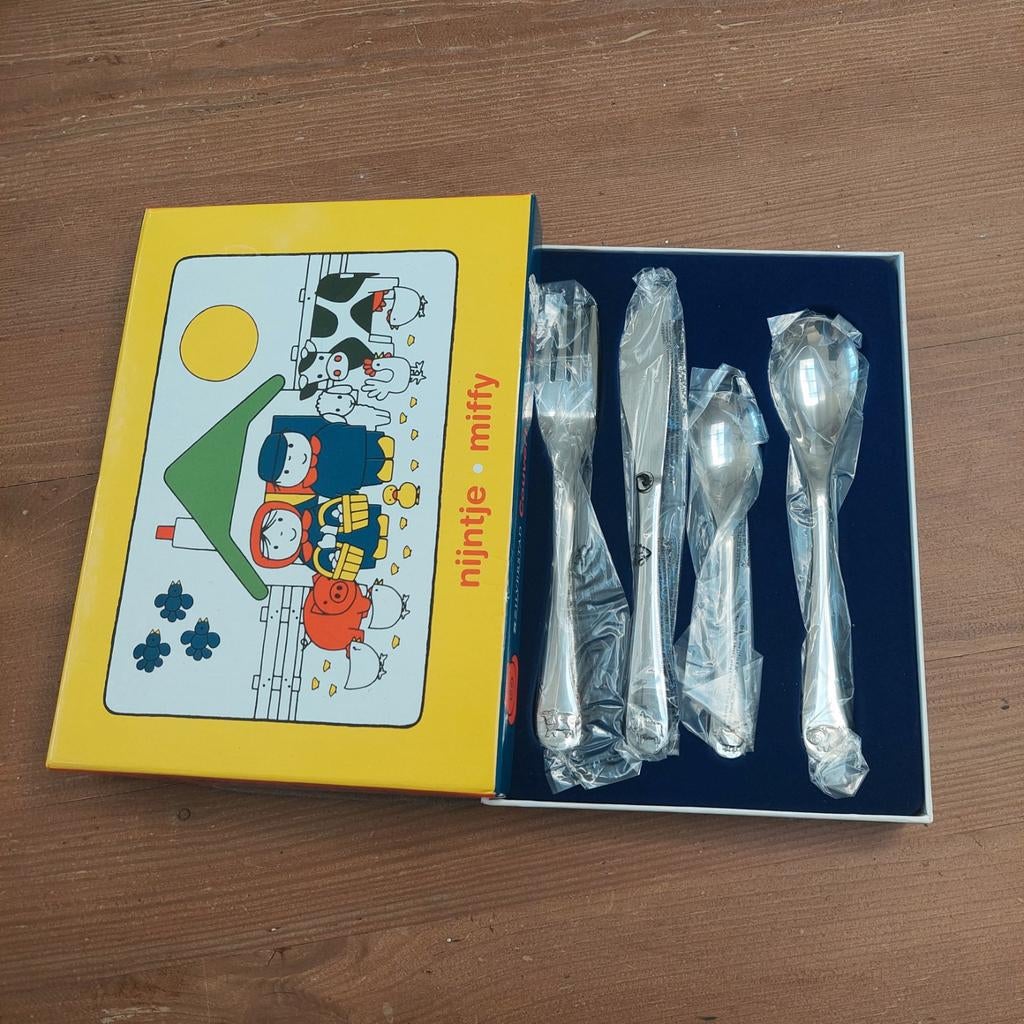 NIEUW..Bestek setje Nijntje, Ophalen of Verzenden, Nieuw, Overige typen
