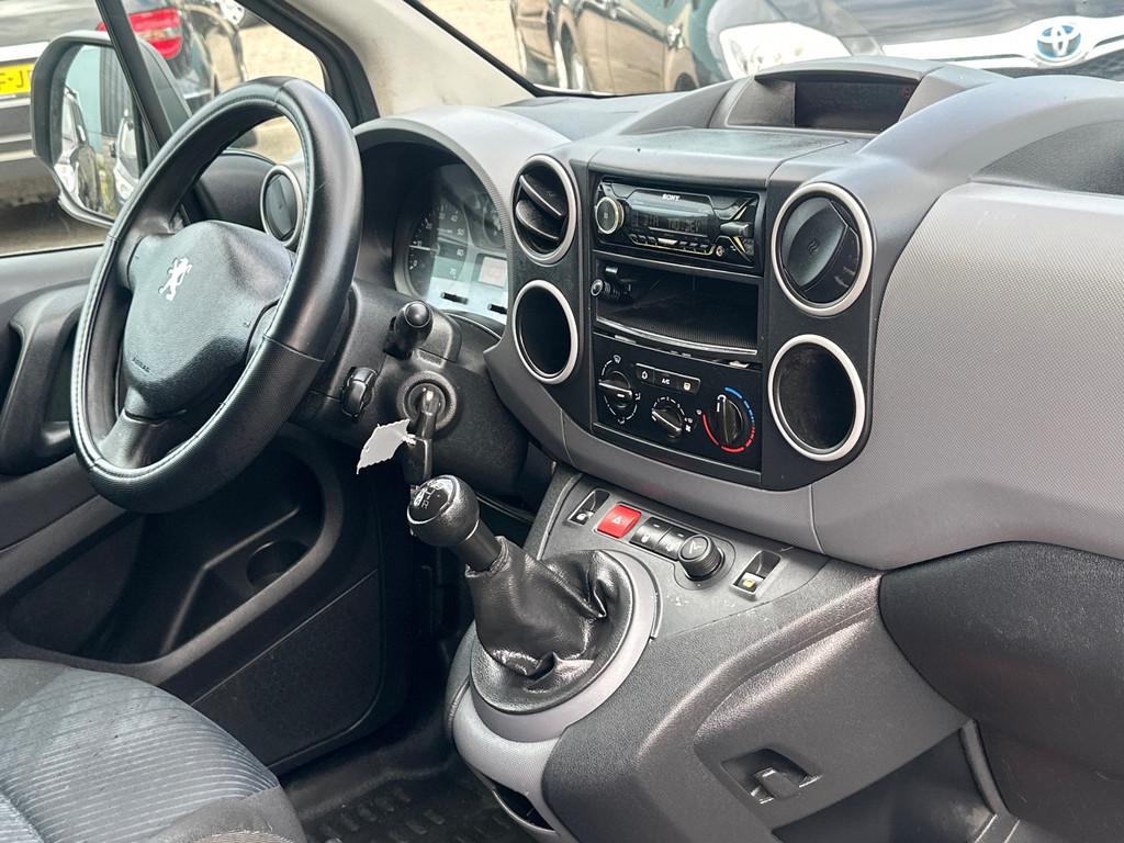 Peugeot Partner Gereserveerd!, Auto's, Voorwielaandrijving, Euro 5, Gebruikt, 1295 kg