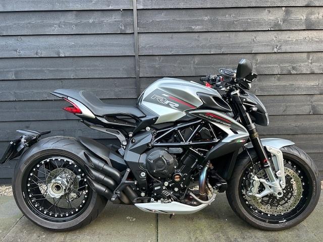 MV Agusta Dragster RR Incl.BTW Factuur, Motoren, Motoren | MV Agusta, Occasion, Motorrijbewijs A, Bedrijf, 3 cilinders