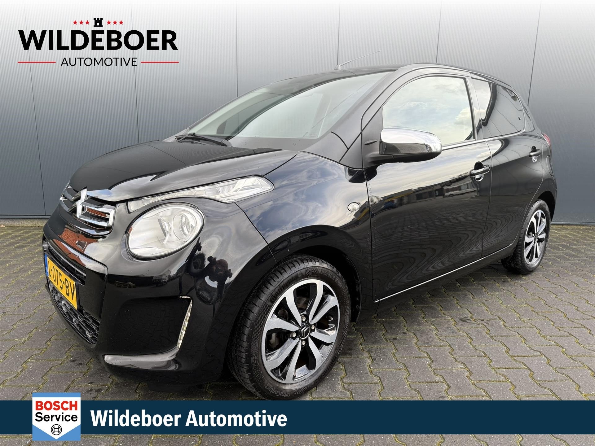 Citroen C1 1.0 VTi Shine CLIMA + LMV + CAMERA + CARPLAY, Auto's, Stof, Gebruikt, 4 stoelen, C1