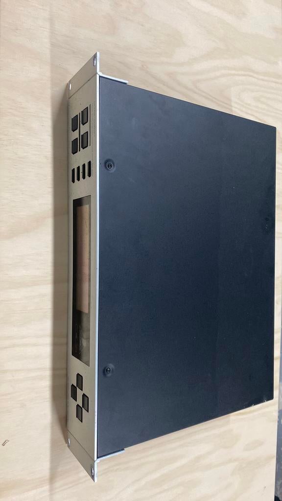 Behringer converter DSP8000, Ophalen, Gebruikt