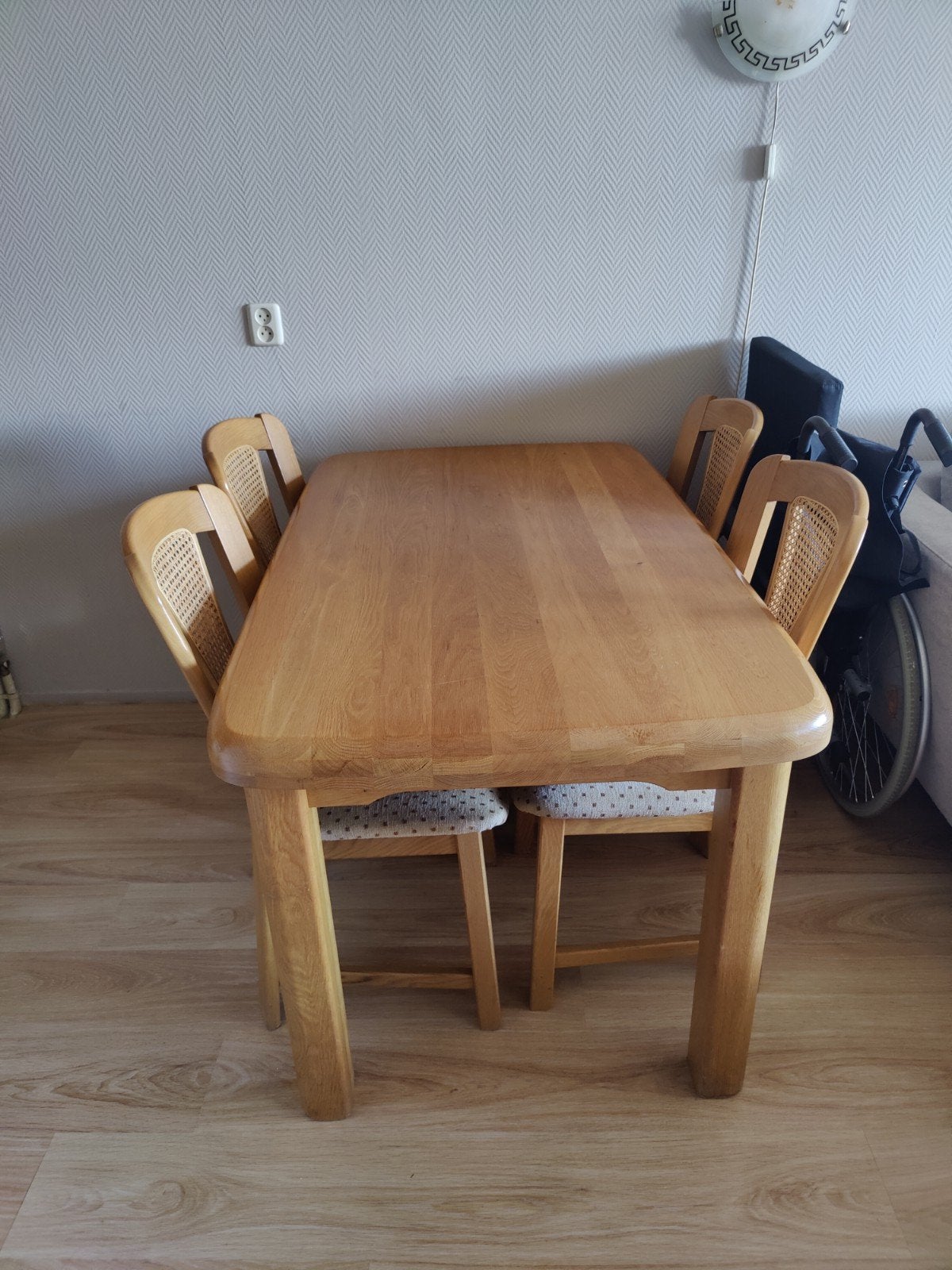 Eiken eettafel met 4 stoelen, Ophalen, Gebruikt, 100 tot 150 cm, Klassiek