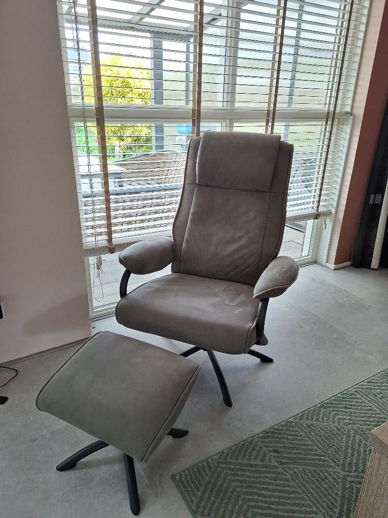 Relaxfauteuil incl. hocker, Ophalen, Gebruikt, 75 tot 100 cm, Stof