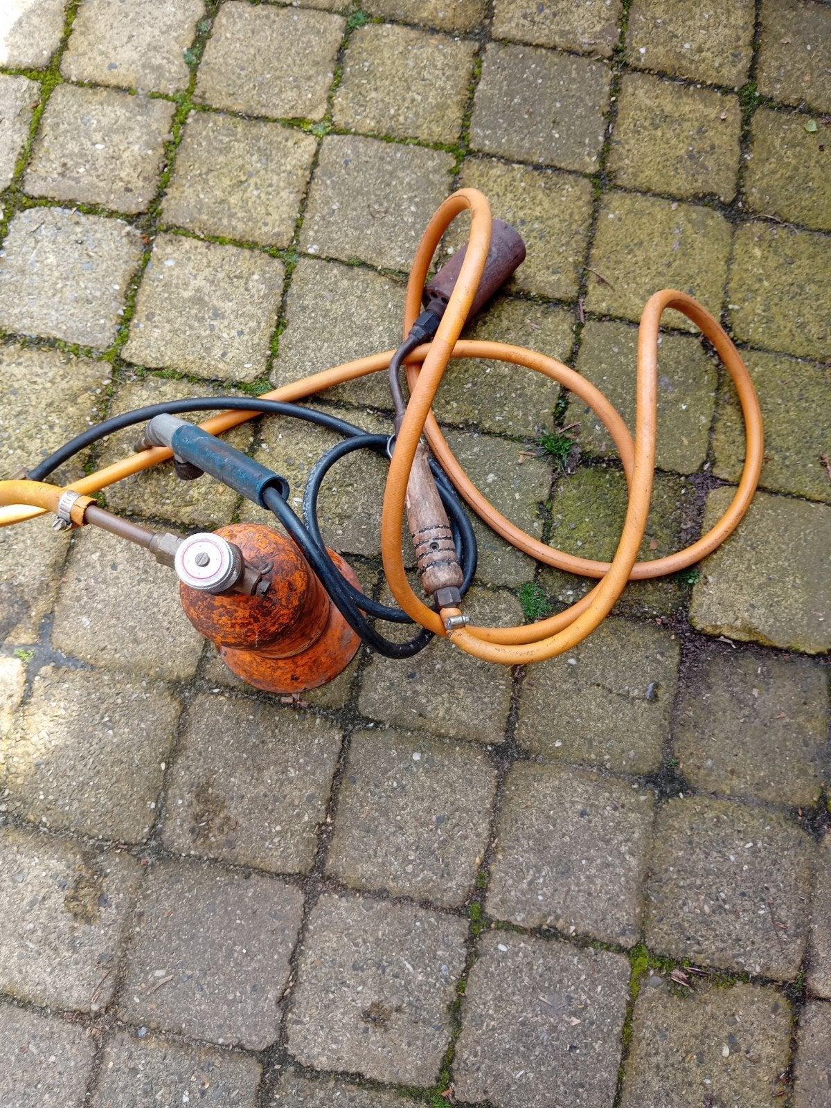 Oude onkruidbrander met slang en tank, Ophalen, Gebruikt, Onbekend