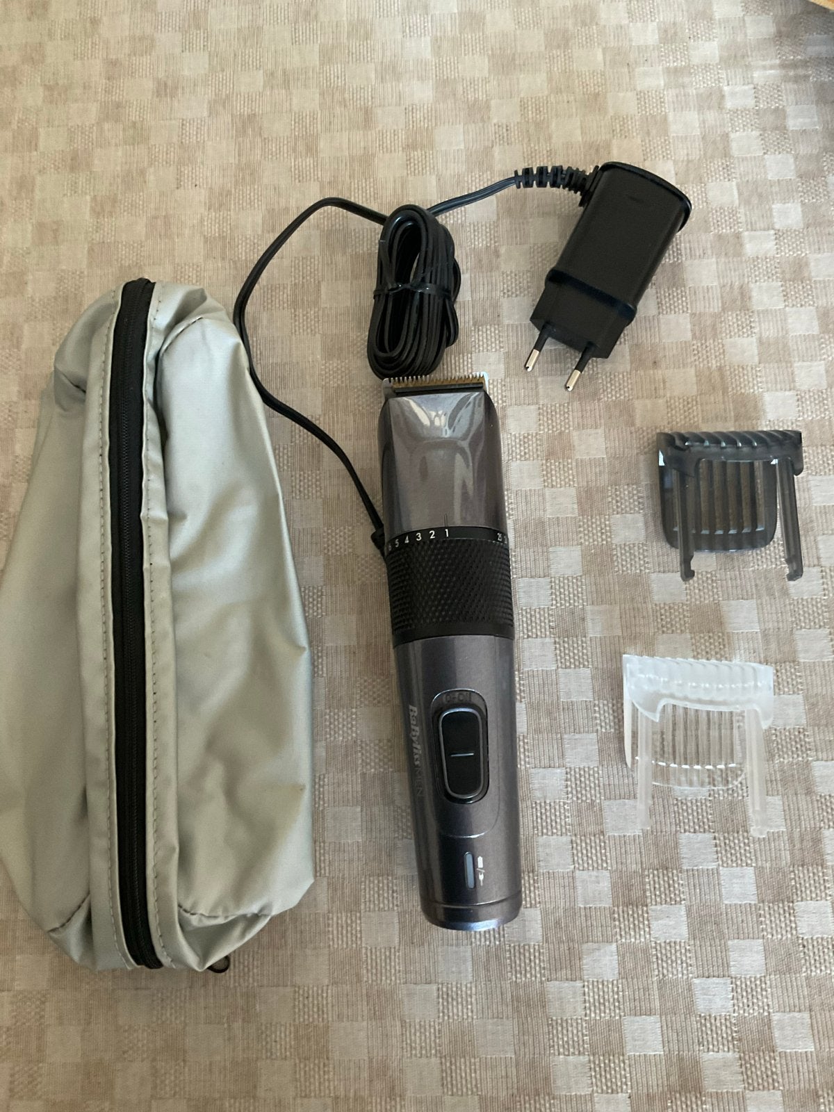 Haartrimmer met accessoires en oplader, Ophalen of Verzenden, Zo goed als nieuw, Scheren en Epileren
