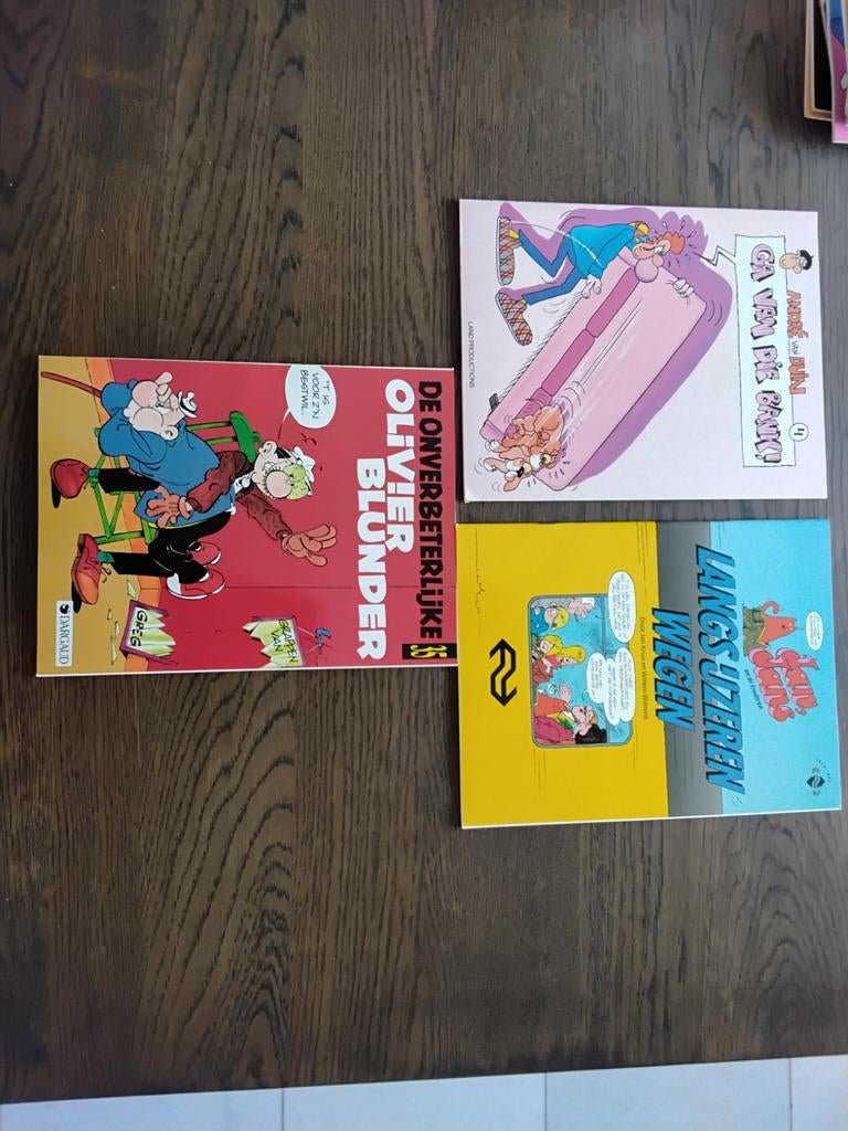 Donald Duck, De Familie Doorzon, Oliver B. Bommel strips, Meerdere stripboeken, Ophalen of Verzenden, Gelezen, Diverse auteurs