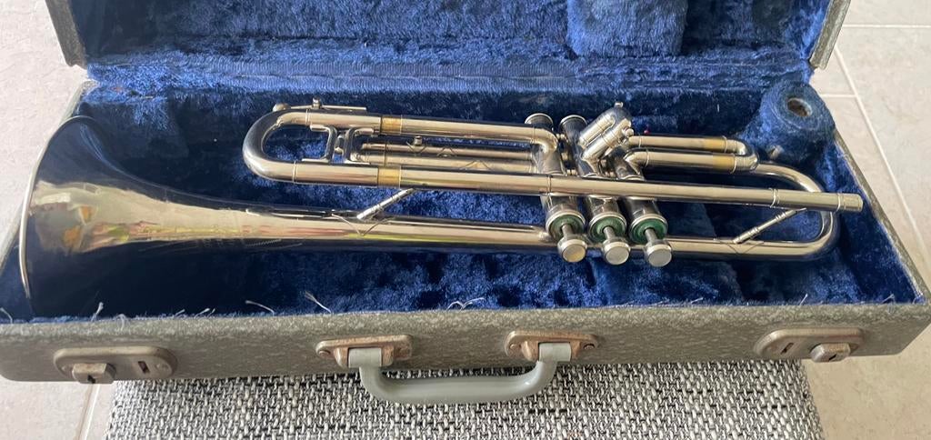 Vintage trompet, Muziek en Instrumenten, Ophalen of Verzenden, Gebruikt, Bes-trompet
