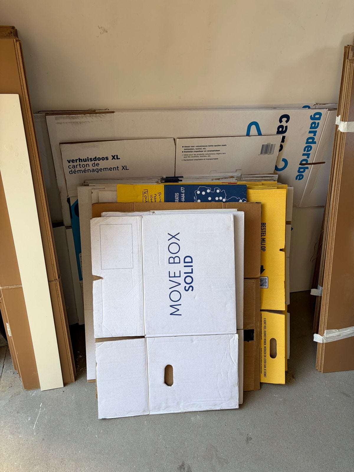 30 Stevige verhuisdozen, Ophalen, 40 tot 60 cm, Opvouwbaar, 50 tot 75 cm