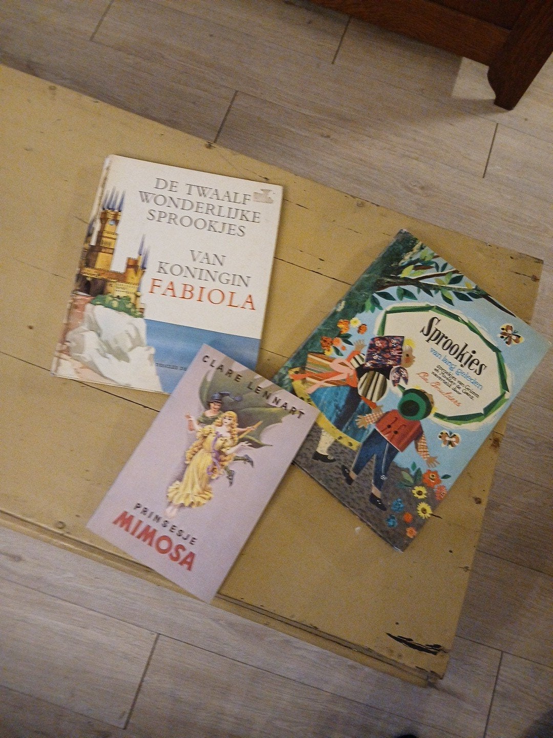 3 vintage sprookjesboeken: Fabiola, Mimosa, Sprookjes, Boeken, Ophalen of Verzenden, Gelezen, Koningin Fabiola, Clare Lennart, C.M. Krowel
