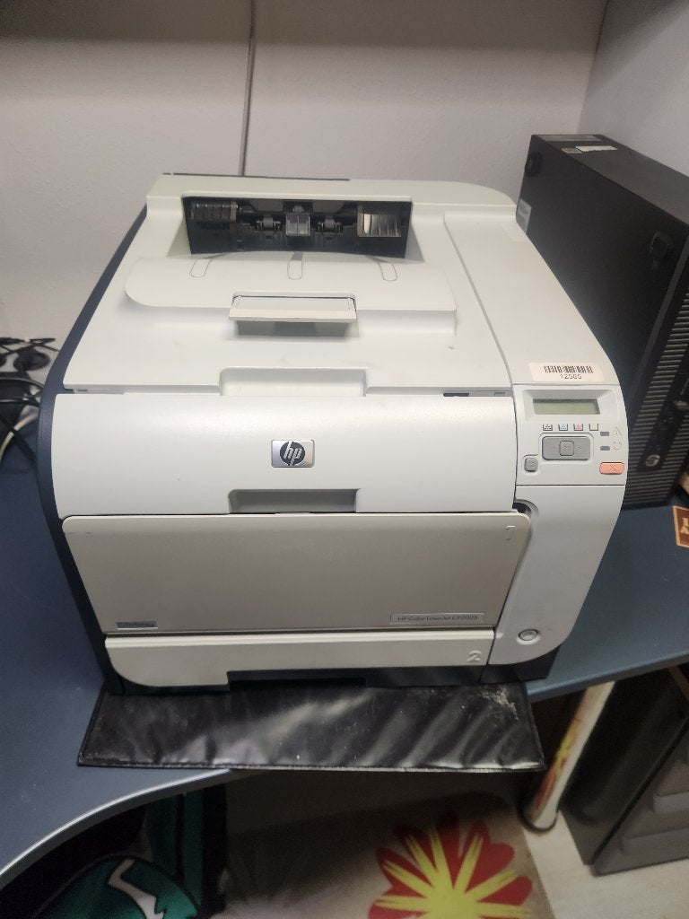 HP Printer laser kleur cp2025, Computers en Software, Printers, Printer, Kleur printen, Niet werkend, Laserprinter