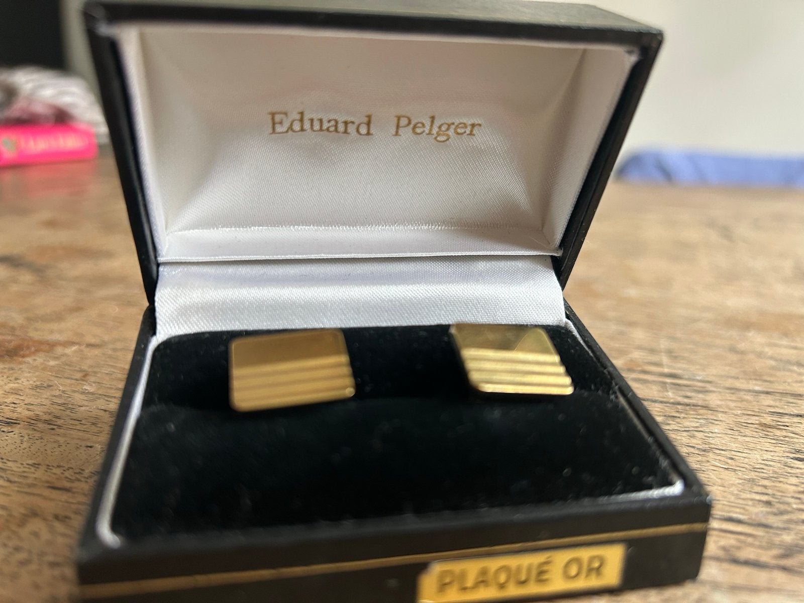 Eduard Pelger Manchetknopen - Verguld, Ophalen of Verzenden, Zo goed als nieuw, Overige materialen, Verguld