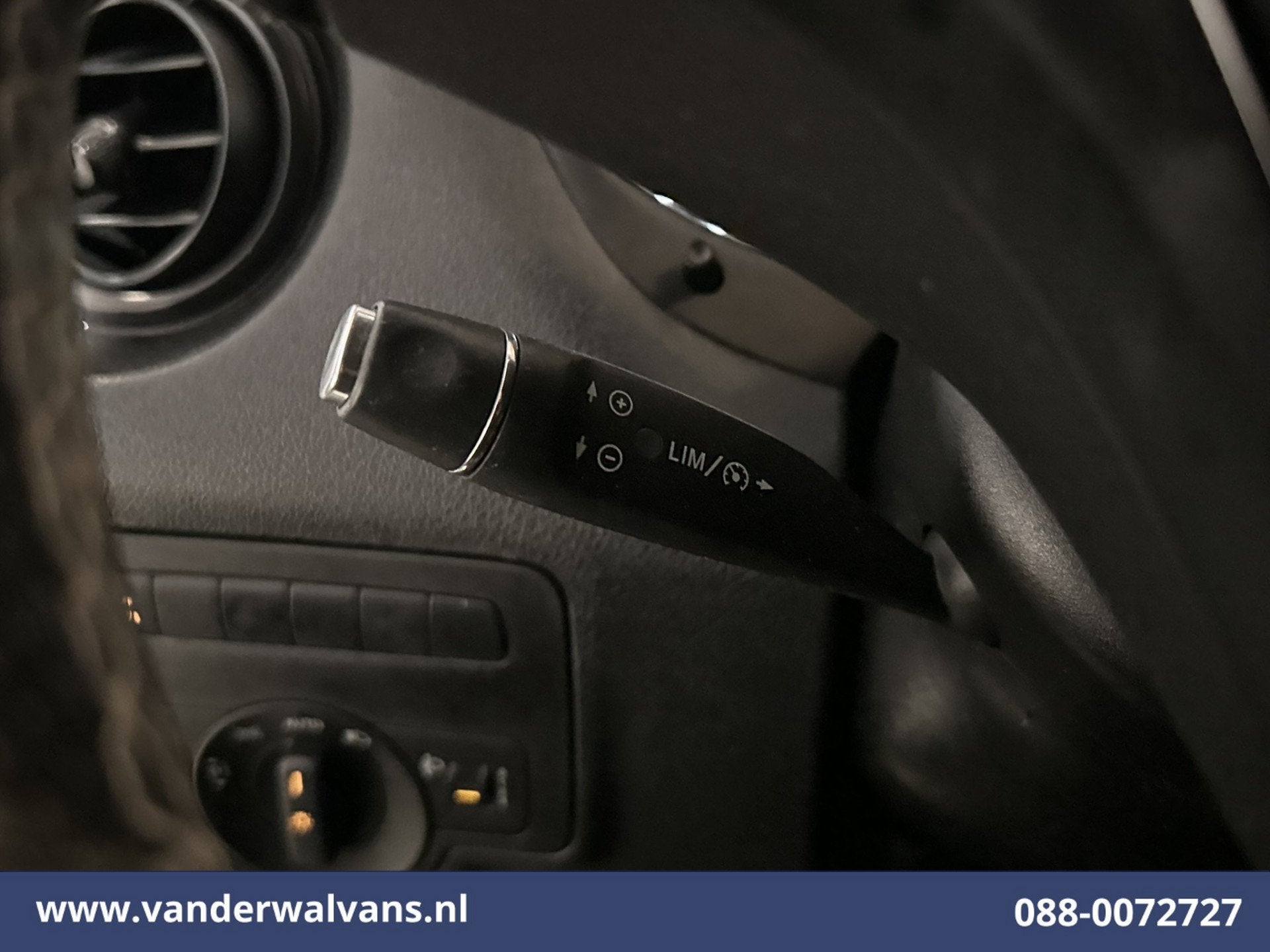 Mercedes-Benz Vito 116 CDI 164pk L2H1 Euro6 Airco | Cruiseco, Auto's, Gebruikt, Euro 6, 4 cilinders, 2000 kg
