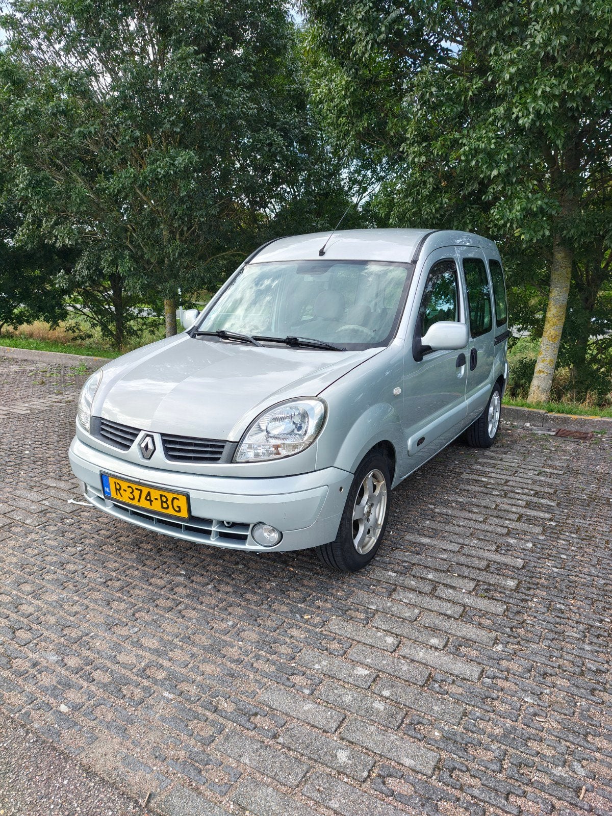Renault 2007 Grijs, 13 km/l, 95 pk, 49 €/maand, Stationwagon