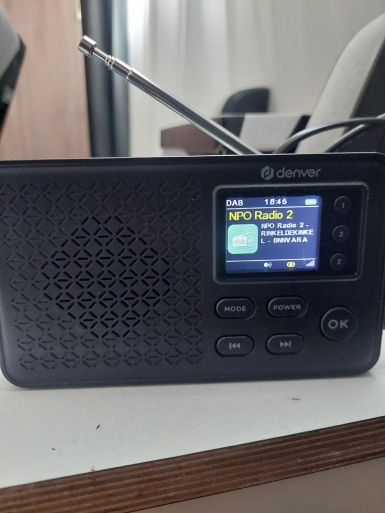 Denver ,DAB+ digitale radio ,oplaadbare accu, Verzenden, Zo goed als nieuw, Overige typen