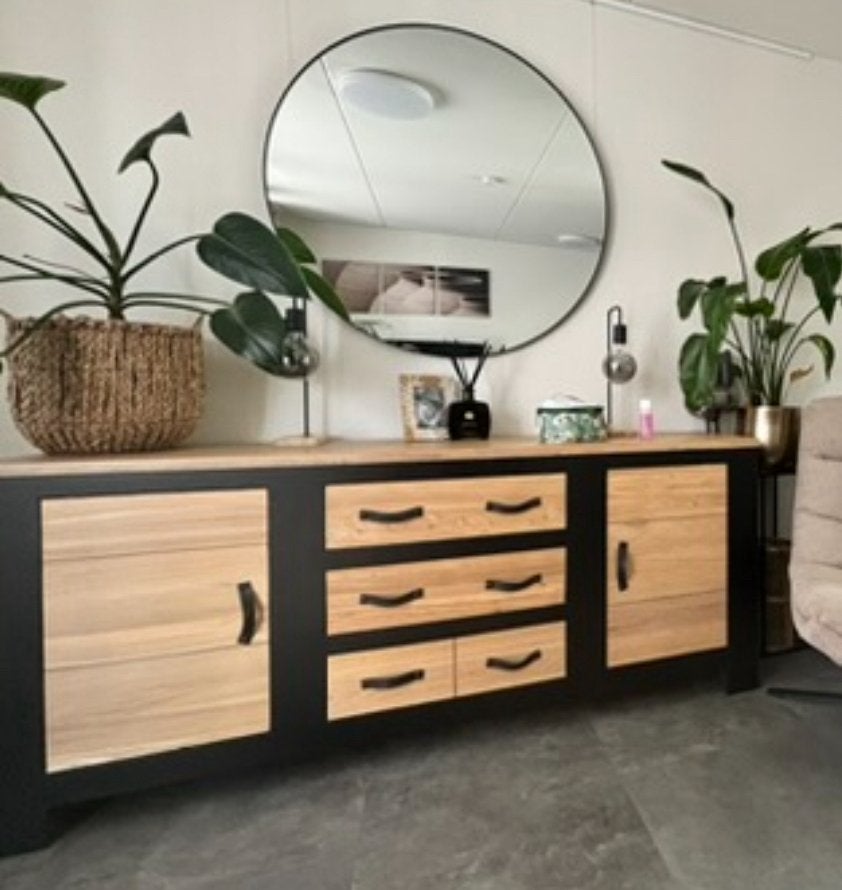 Unieke massief hout dressoir, Ophalen, 150 tot 200 cm, Eikenhout, Zo goed als nieuw