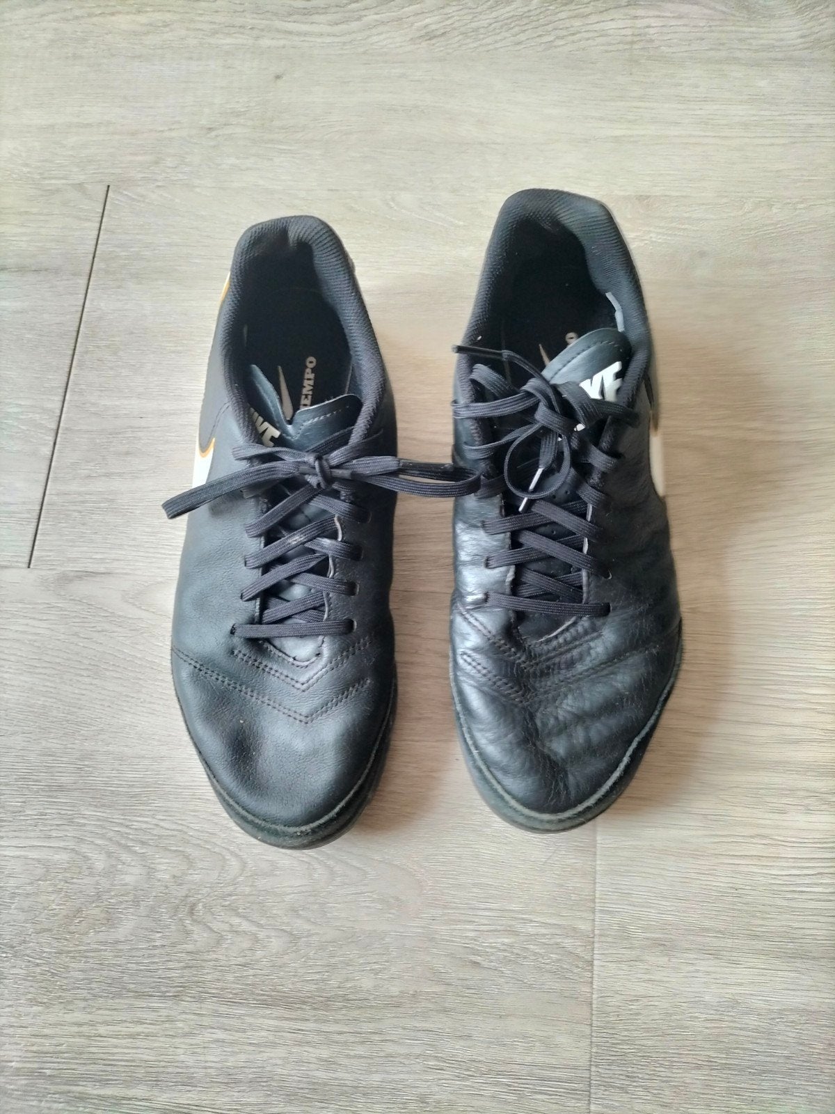 Nike Tiempo voetbalschoenen maat 42, Gebruikt, Maat XS of kleiner, Schoenen, Ophalen of Verzenden