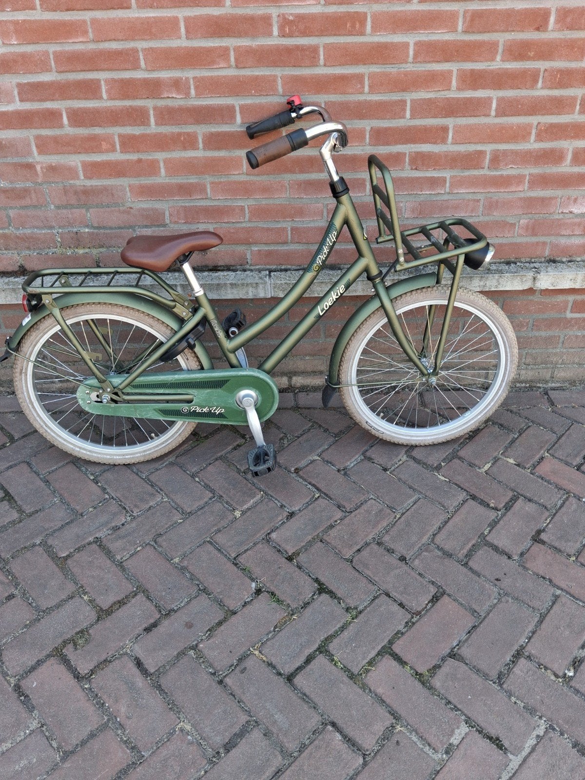 Loekie pick up 20 inch meisjesfiets, Fietsen en Brommers, Fietsen | Meisjes, Ophalen, Terugtraprem, Loekie pickup, Zo goed als nieuw