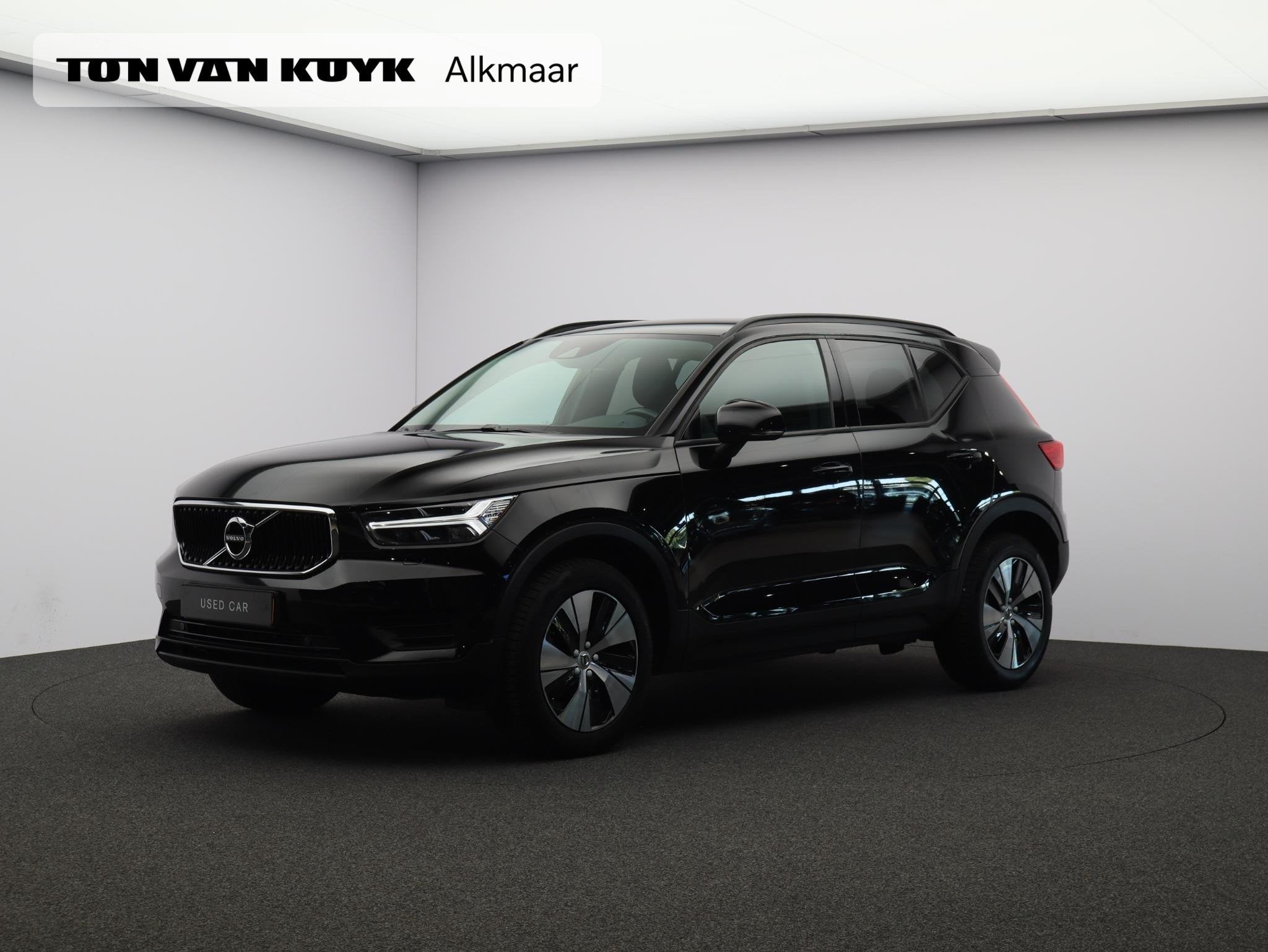 Volvo XC40 1.5 T3 / Stoel+Stuurverwarming / Apple Carplay /