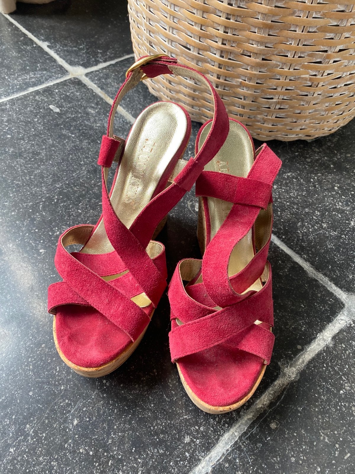 Wijnrode sleehakken van Ab Donkers, Gedragen, Rood, Sandalen of Muiltjes, Ophalen of Verzenden