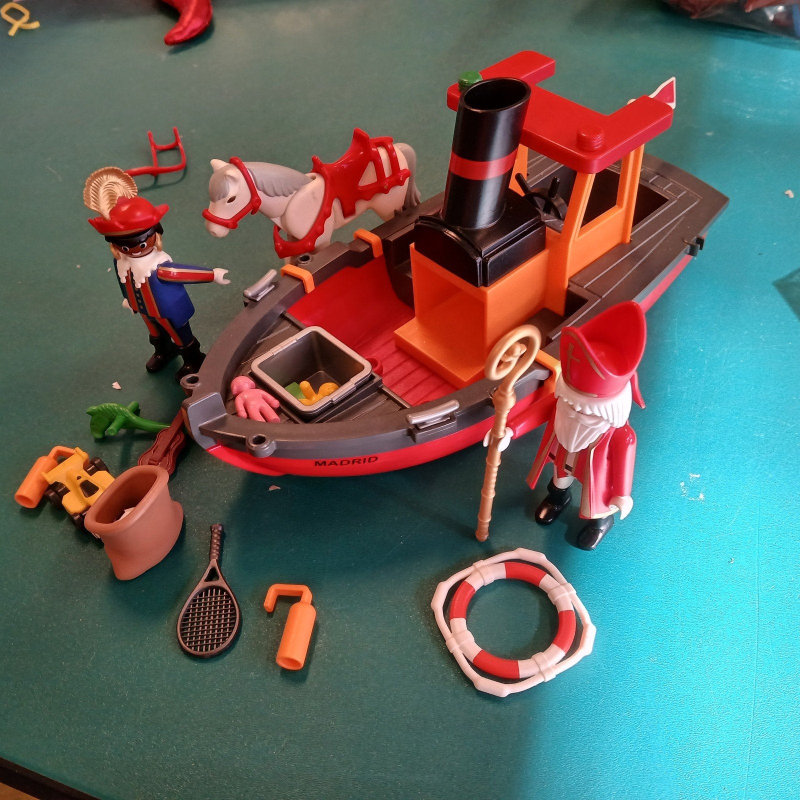 sinterklaas en zwarte Piet met boot, Ophalen of Verzenden