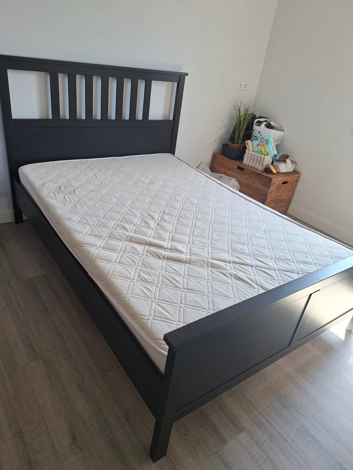Ikea Hemnes bed 140x200 - Zwartbruin, Ophalen, Gebruikt, Zwart, Tweepersoons