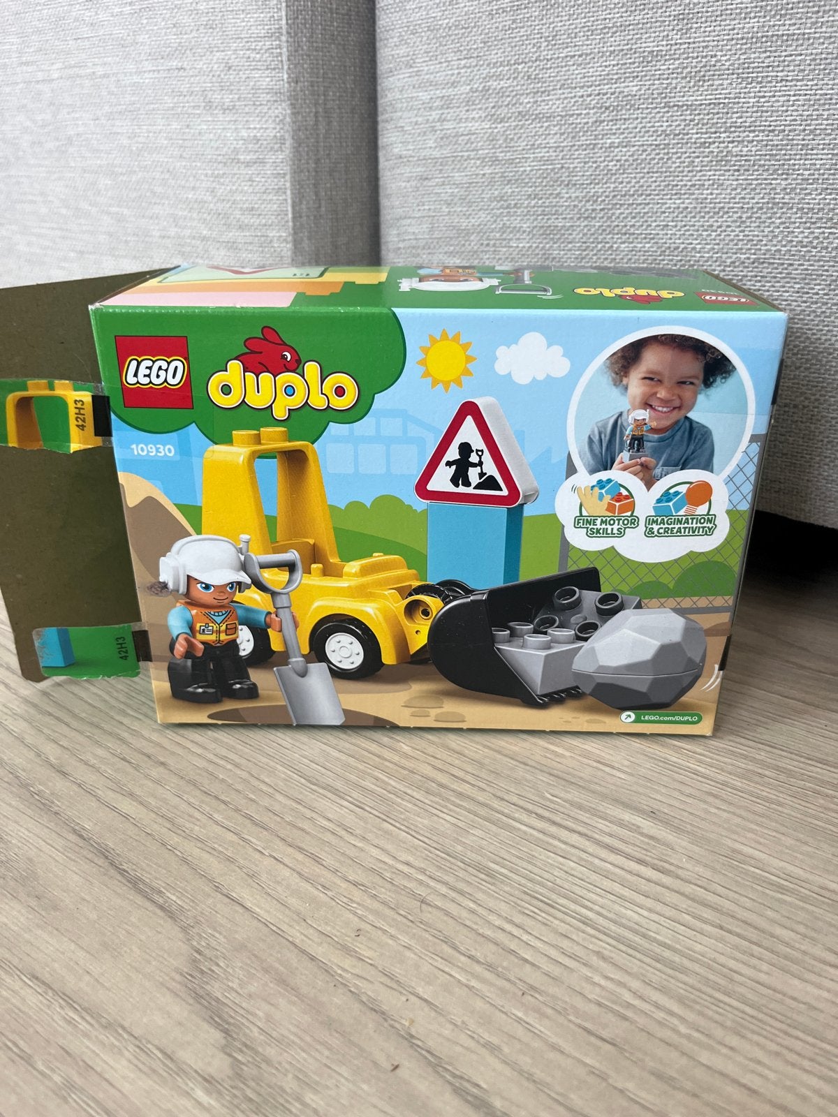 LEGO Duplo 10930 - Bulldozer (Product uit de handel), Overige thema's, Ophalen of Verzenden, Zo goed als nieuw, Compleet