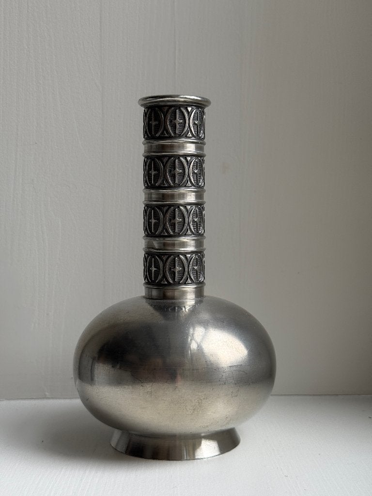 Vintage tinnen vaas Haugrud Noorwegen, Ophalen of Verzenden, Zo goed als nieuw, Metaal, 19 cm