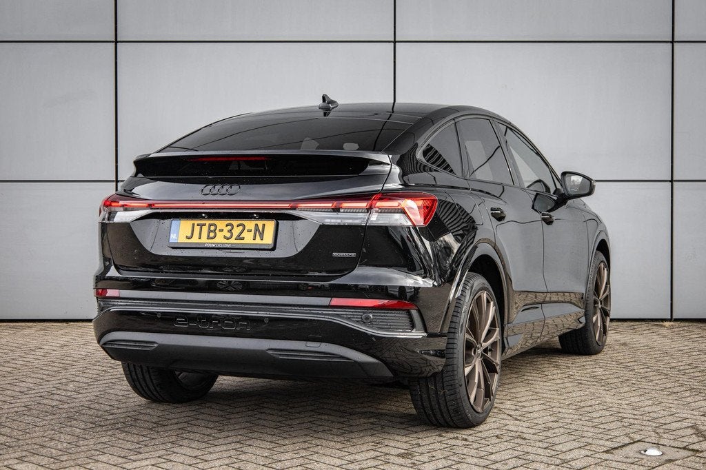 Audi Q4 Sportback e-tron 45 286pk Advanced Edition 82 kWh |, Auto's, Audi, Automaat, Zwart, 82 kWh, 2135 kg