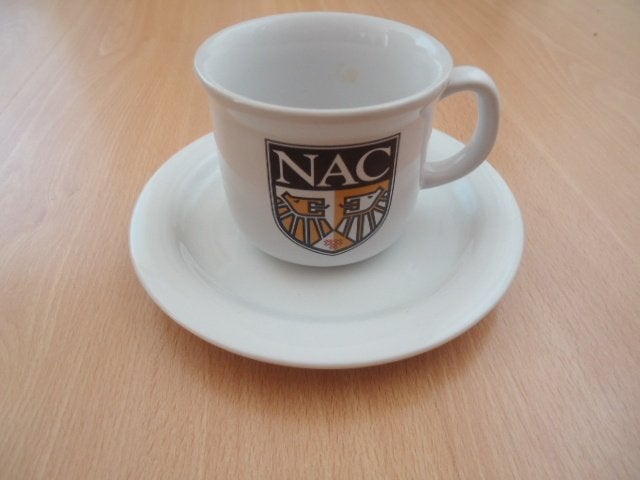 Kop en schotel NAC Breda, voetbal, Verzamelen, Sportartikelen en Voetbal, Ophalen of Verzenden, Zo goed als nieuw, NAC Breda, Overige typen