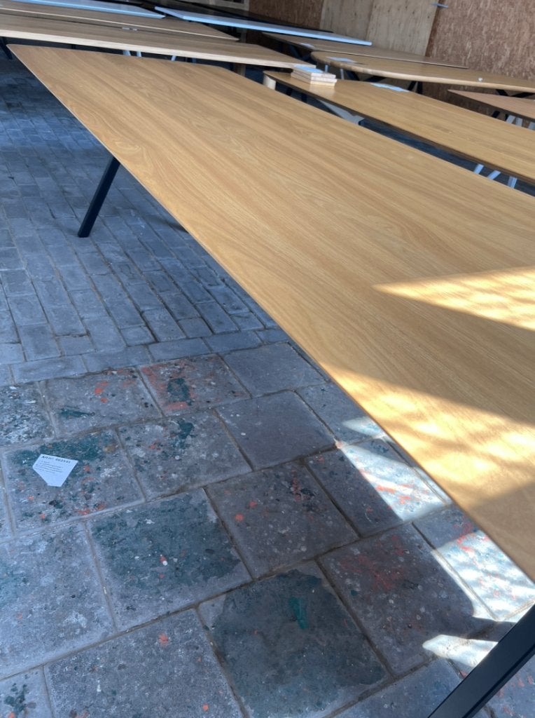 Studio Henk 300 x 100 Eiken Slim x Zwart | Van €3439, nu, Huis en Inrichting, Tafels | Eettafels, Studio Henk, Ophalen of Verzenden