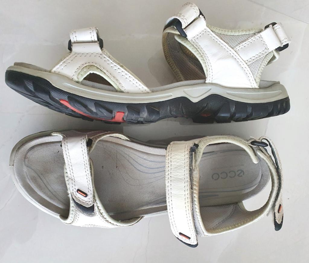 sandalen maat 40 - comfortabel en duurzaam, Kleding | Dames, Schoenen, Ecco, Wit, Zo goed als nieuw, Sandalen of Muiltjes