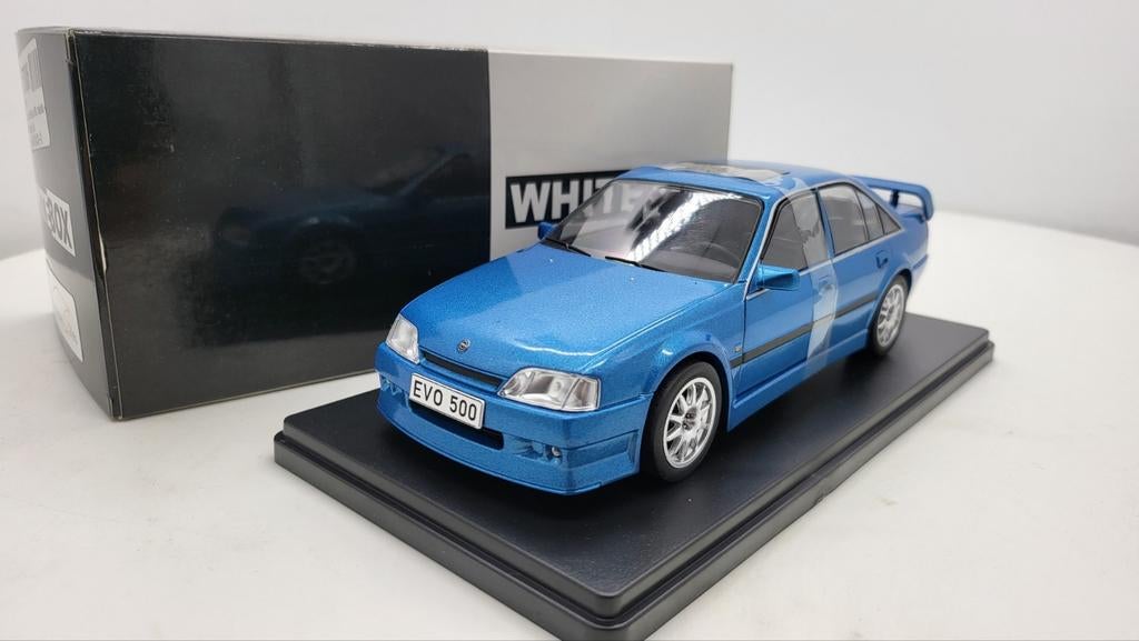 Opel Omega Evolution 500, blauw, 1991, Hobby en Vrije tijd, Modelauto's | 1:18, Ophalen of Verzenden, Nieuw, Overige merken