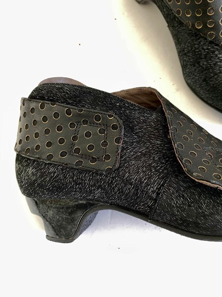 J316 Lisa Tucci maat 38 leren lage laarsjes schoenen zwart, Kleding | Dames, Schoenen, Zwart, Zo goed als nieuw, Lisa Tucci, Ophalen of Verzenden