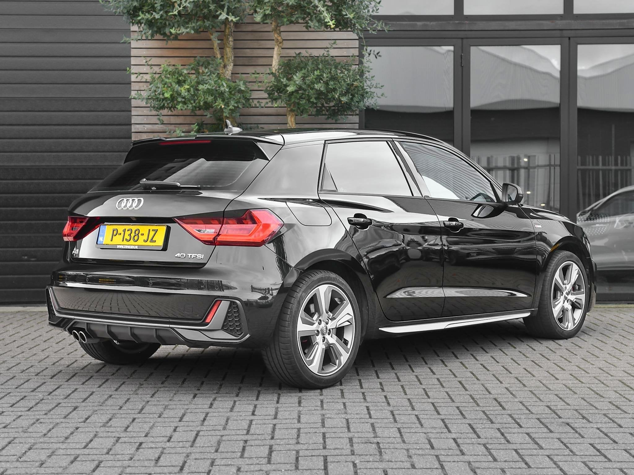 Audi A1 Sportback 40 TFSI Pro Line S Keyless Matrix Apple Ca, Auto's, Lane Keeping Assist, 4 cilinders, 1984 cc, Leder en Stof