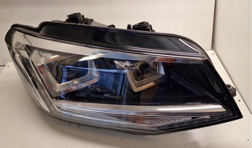 VW Volkswagen Caddy xenon koplamp rechts 2K1941039B compleet, Auto-onderdelen, Verlichting, Niet ingevuld, Gebruikt, Volkswagen