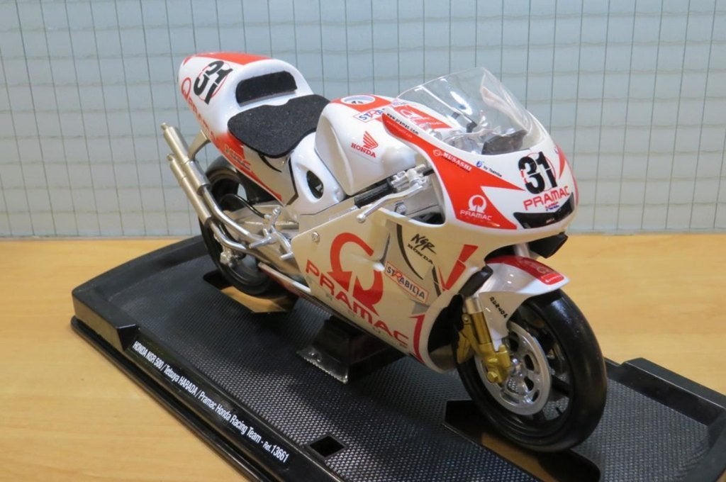 Tetsuya Harada Honda NSR500 2002 1:10 kuip is iets verkleurd, MayCheong, Nieuw, Ophalen of Verzenden, 1:9 t/m 1:12