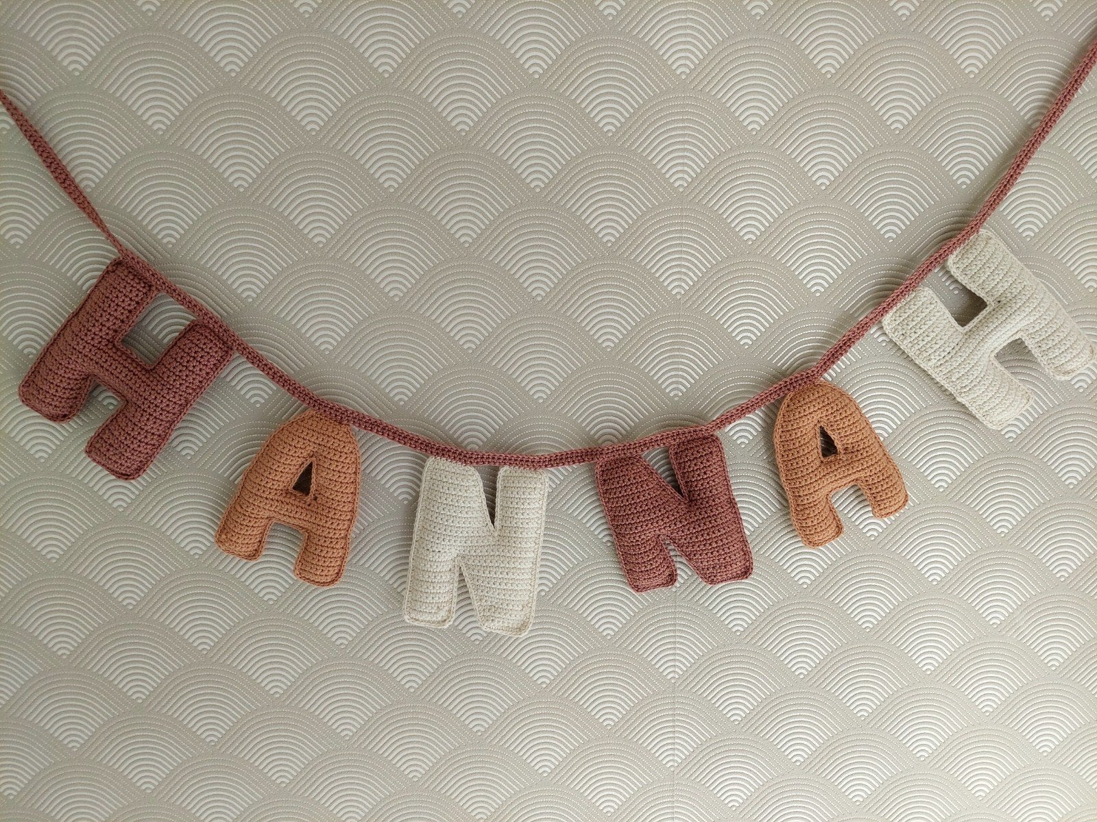 Gehaakte naamslinger - gepersonaliseerd cadeau, kinderkamer, Ophalen of Verzenden, Nieuw, Wanddecoratie