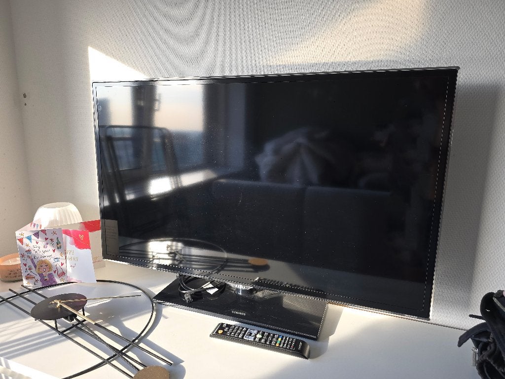 Samsung UE40ES5500 Zwart, Ophalen, 50 Hz, LCD, Zo goed als nieuw