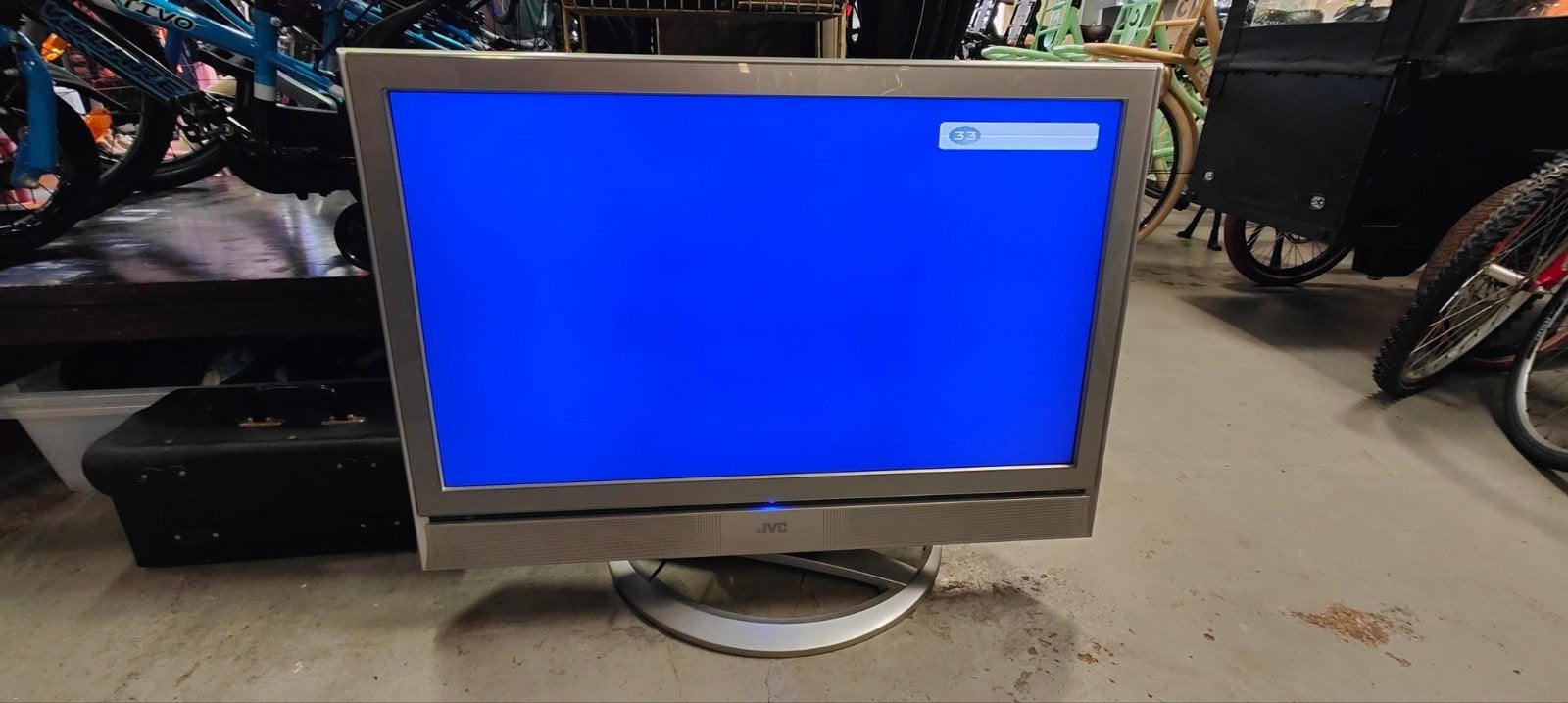 JVC InteriArt HD Ready LCD TV - Ideaal voor retro gaming, Gebruikt, 50 Hz, 80 tot 100 cm, Nb