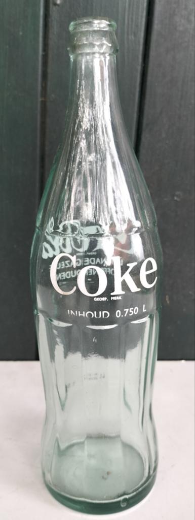 Oude , glazen Coca Cola fles van 0.750 L . Nederlandse tekst, Ophalen of Verzenden, Gebruikt