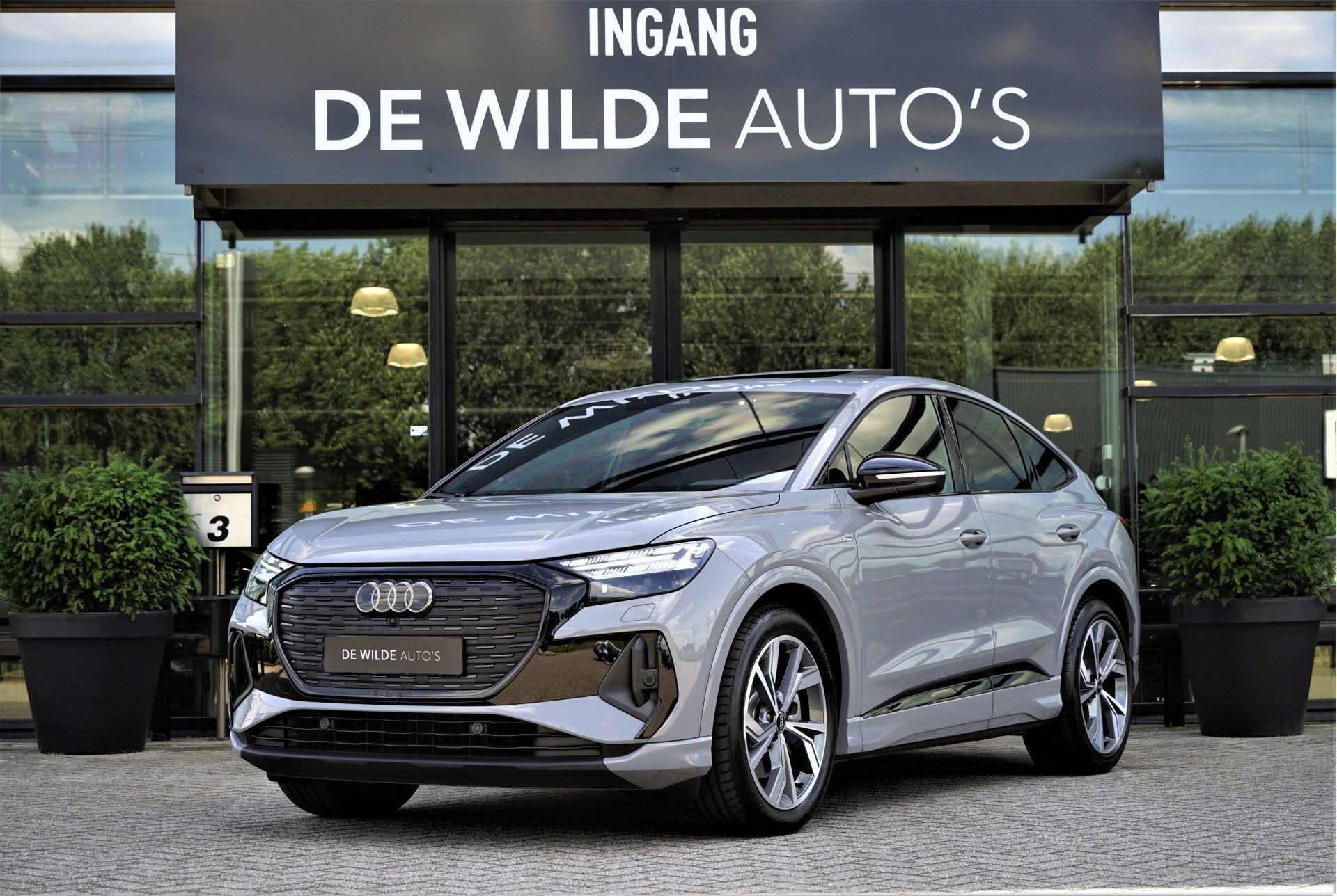 Audi Q4 Sportback e-tron 40 S-line 204pk Pano Sonos Camera K, Automaat, Dealer onderhouden, Achterwielaandrijving, Gebruikt